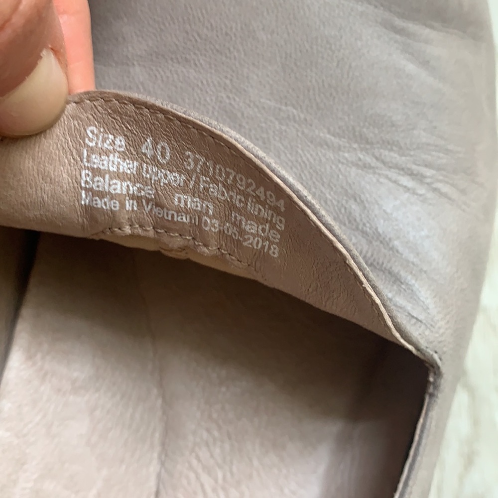 Dansko Preston Stone Burnished Nubuck gray heels - Picture 13 of 13